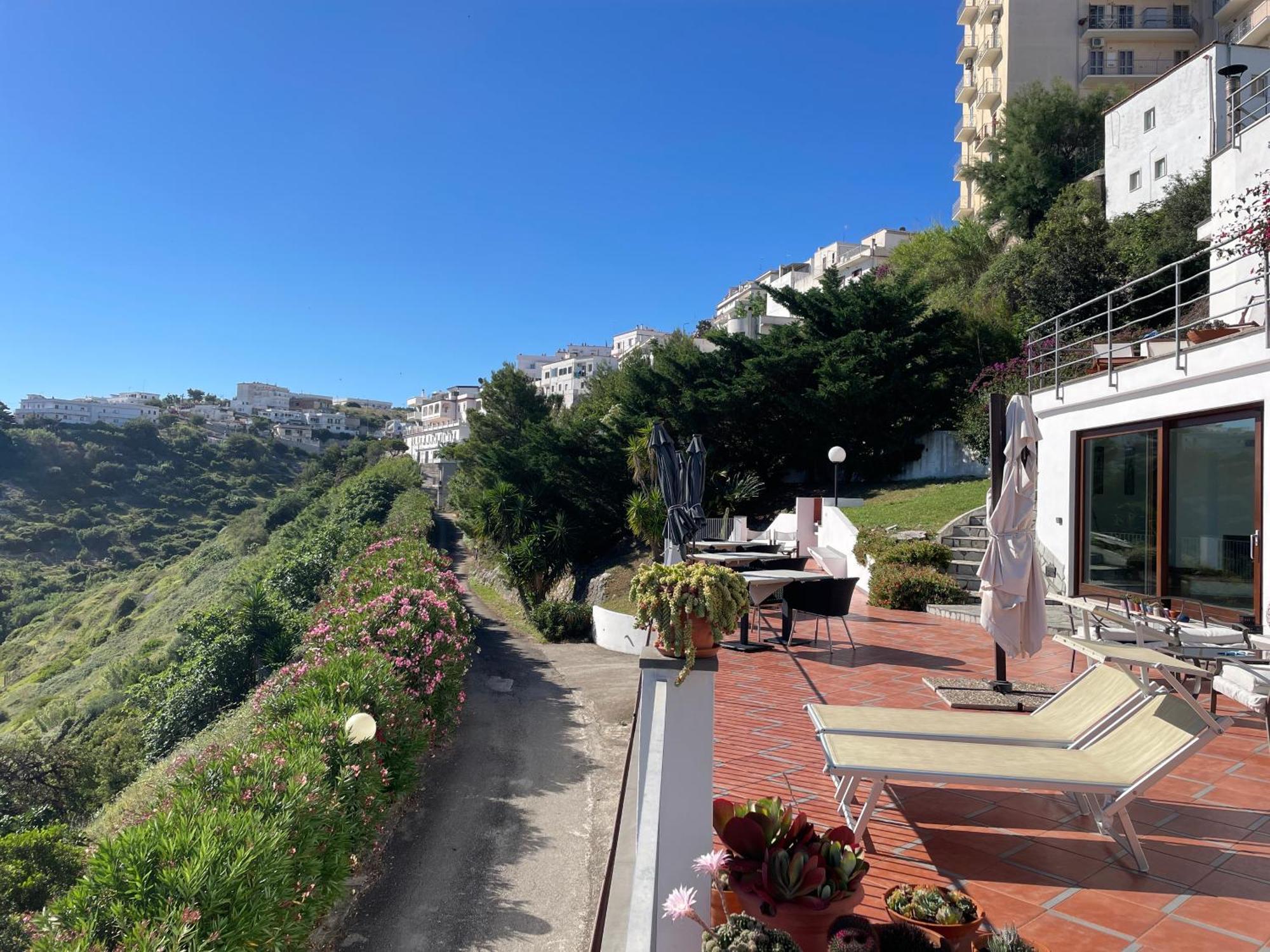 Baia Scirocco Bed And Breakfast Peschici Exterior foto